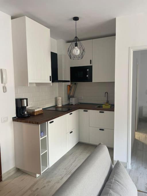 Renovated Modern In The Center Appartamento
