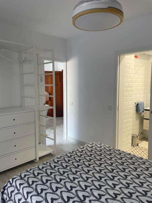 Renovated Modern In The Center *