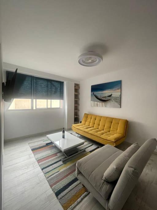 Renovated Modern In The Center